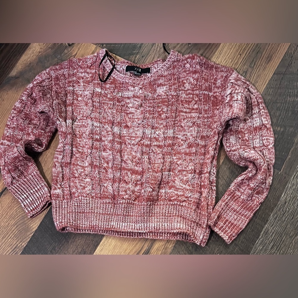 Sweater - Picture 2 of 4